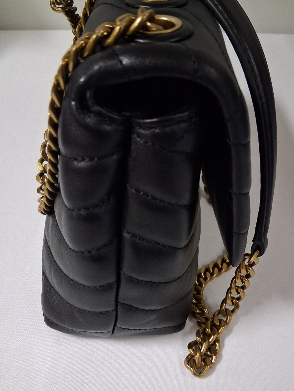Tory Burch Kira Chevron Convertible Shoulder Bag – Black (Style 90446-001) - Picture 3 of 11